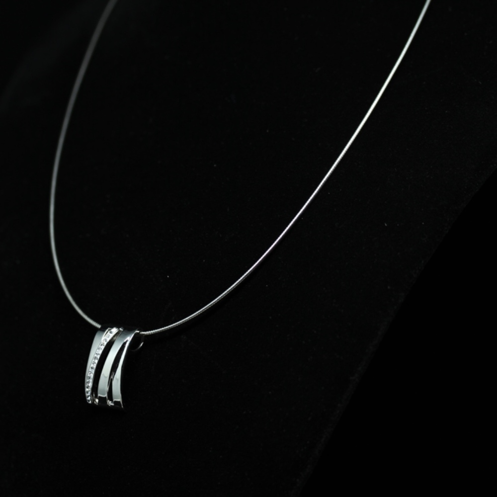 18kt Gold Dipped White Topaz Dainty Thin Necklace